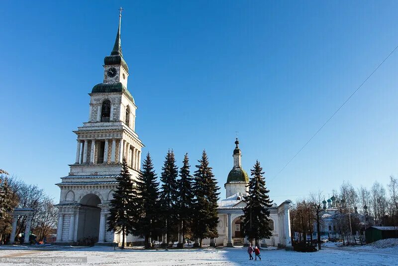 Фото г слободской. Колокольня спасо-преображенского собора слободской. колокольня преображенского собора слободской. соборная площадь слободской. колокольня преображенской церкви слободской.