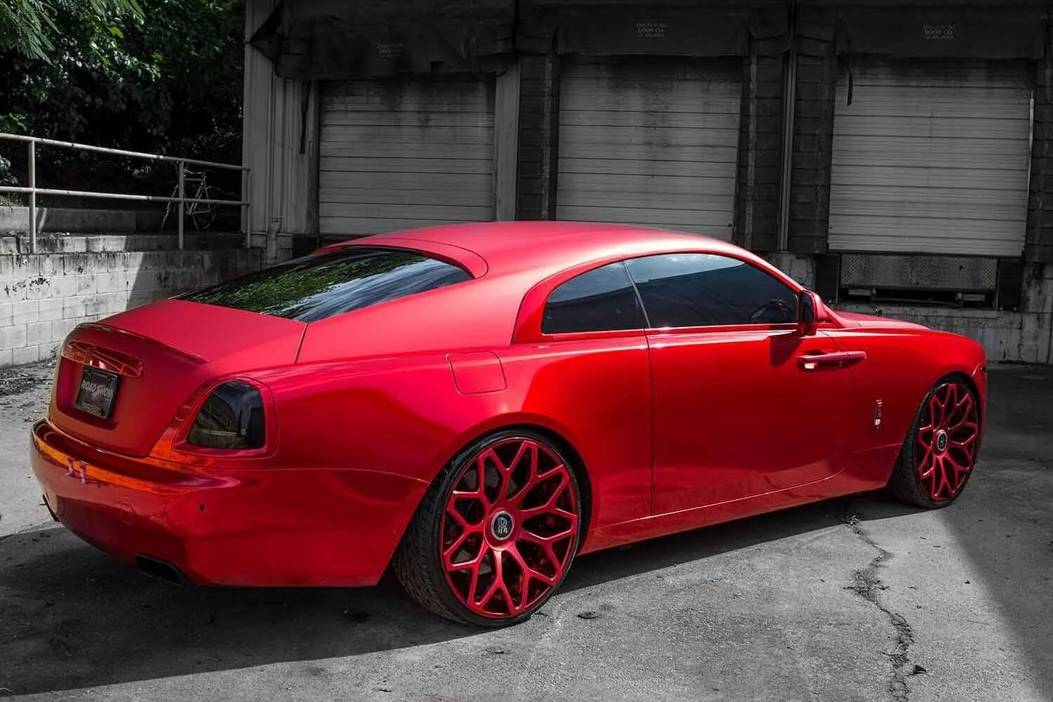 Rolls Royce Forgiato. Rolls Royce Wraith Forgiato. Роллс Ройс Wraith красный. Роллс Ройс красный матовый.