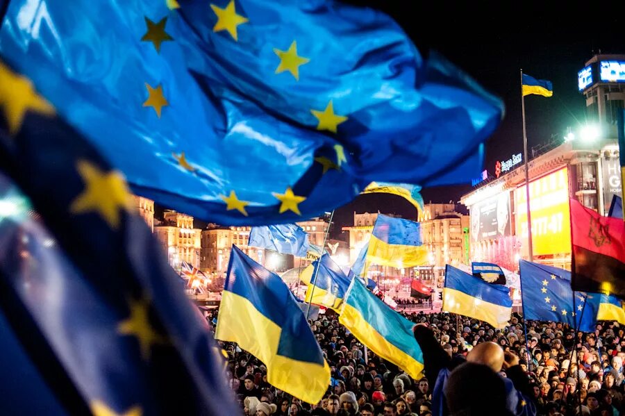 Евромайдан ЕС. ЕС И Украина 2013. Мйданукраина в Евросоюз. Украинский кризис 2014.