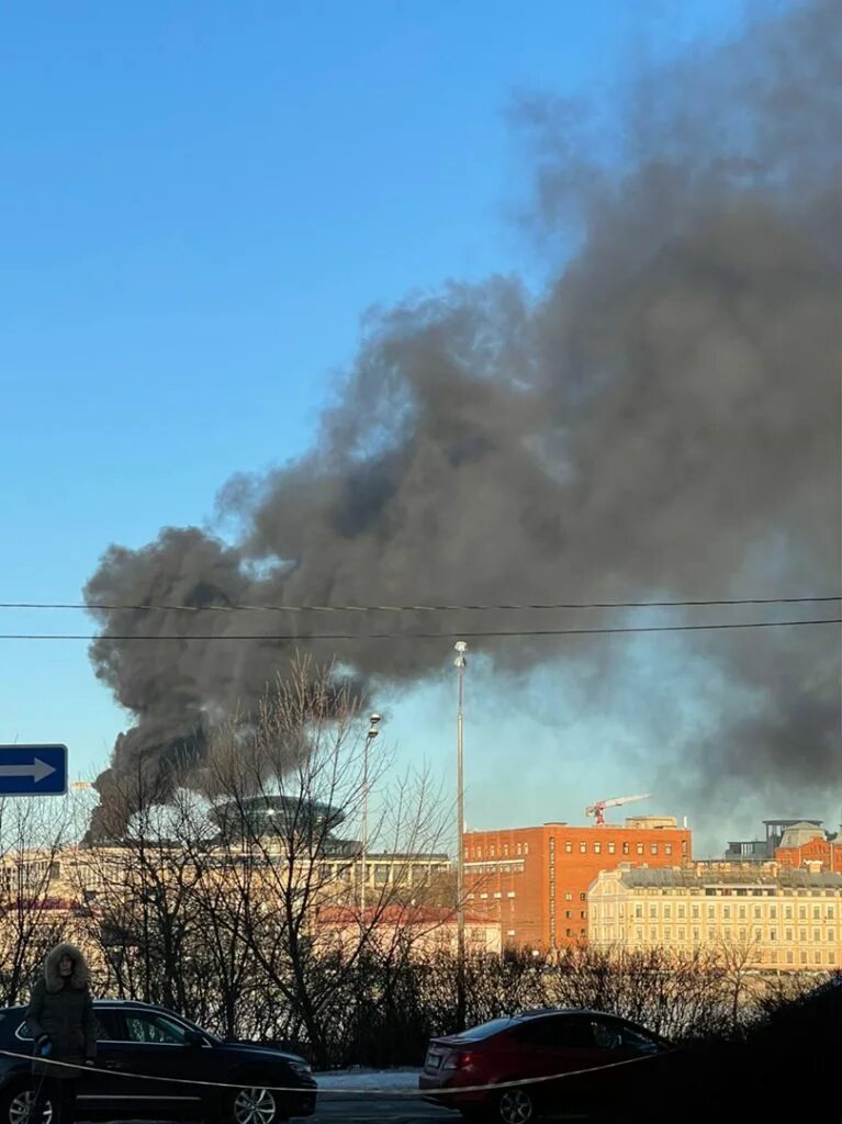 Пожар на волгоградском проспекте. Сгоревшая лента на обводном канале. Пожар в доме. Пожар в ленте в санкт петербурге. Петербург горит сегодня.