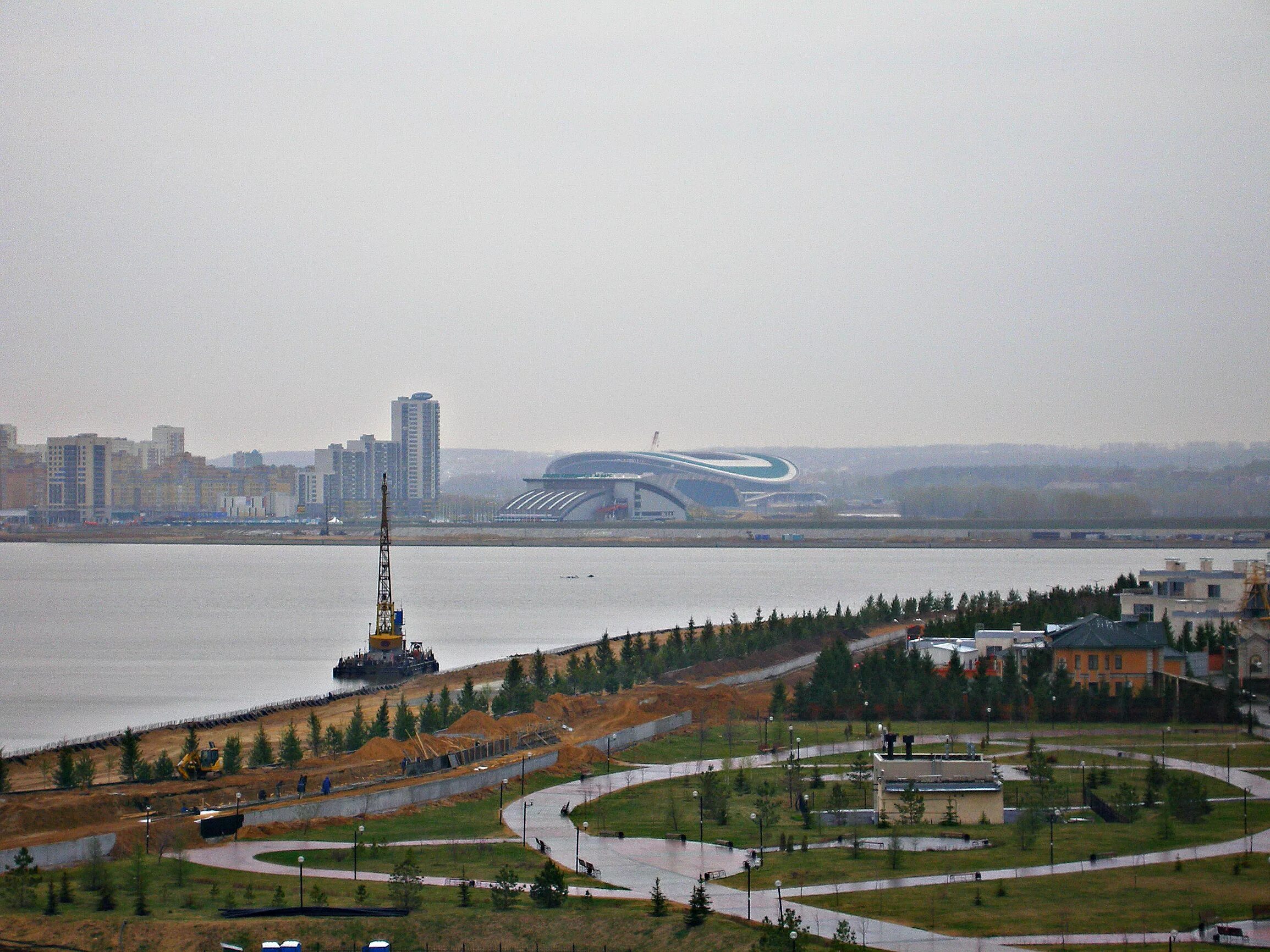 Казань расположен на реке. Река Казанка в Казани. Казань набережная Волги. Река Волга в Казани набережная. Набережная НКЦ Казань.