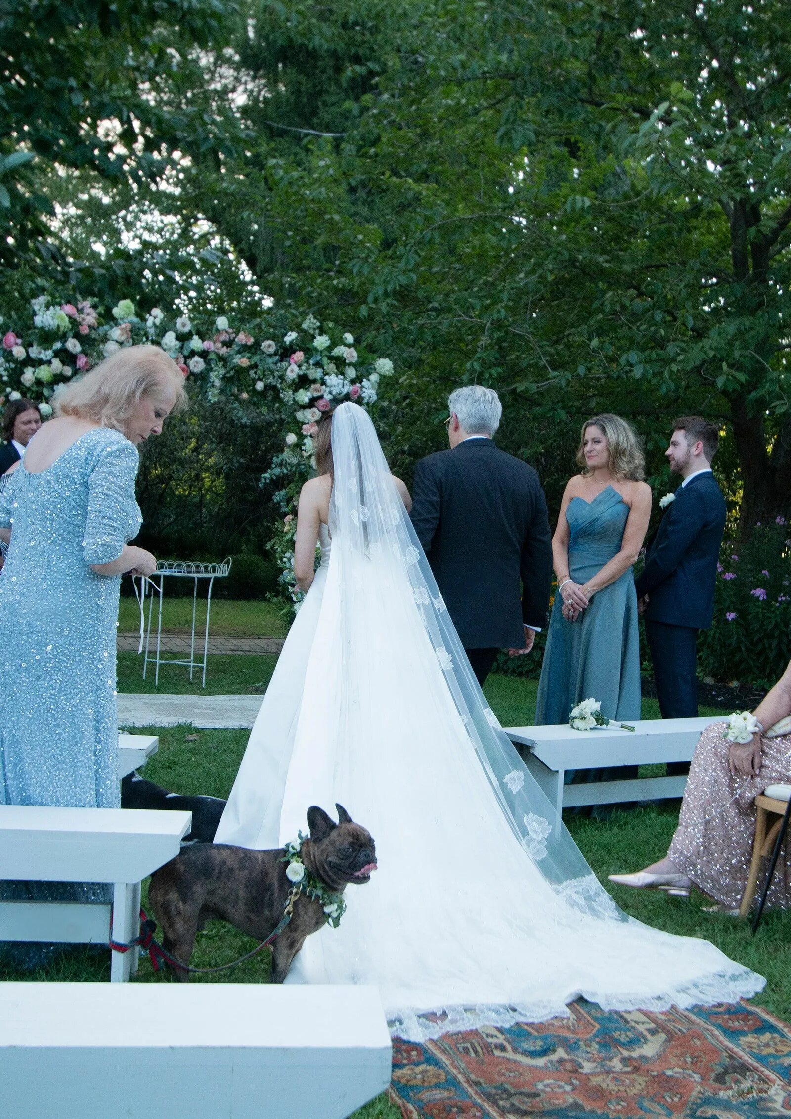 Помощь в организации свадьбы elizabeth wedding. Лиз Гиллис свадьба. Элизабет Гиллис свадьба.