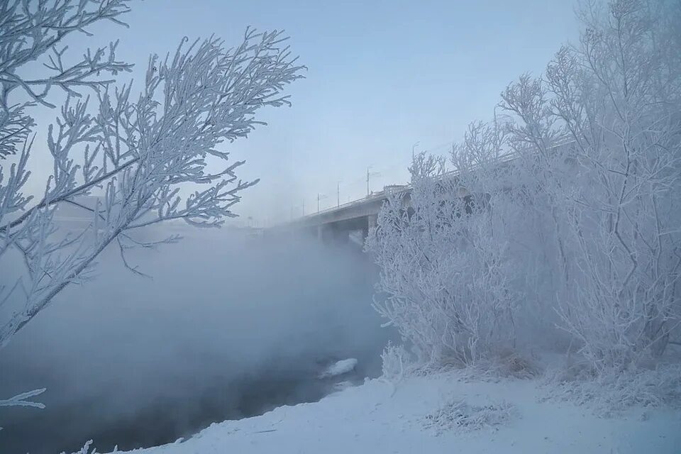 Морозы в Красноярском крае. Красноярск зима ветер. Мороз в Красноярске. Снежный склон буря надвигается.