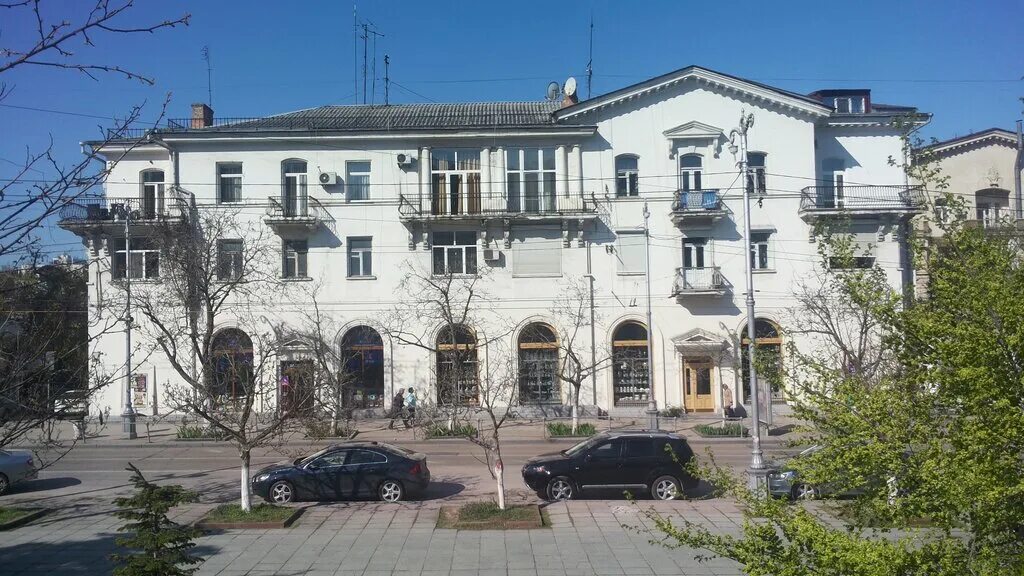 Врач педиатр на дом. Вызов на дом севастополь. Морская феерия севастополь. Русский дом севастополь. Вызов на дом севастополь.