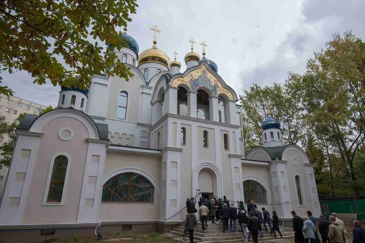 Храм в честь святителя Николая Мирликийского. Храм святителя Николая Мирликийского в Бирюлёве, Москва. Храм Святого Николая Мирликийского Щукино. Храм в Бирюлево Западное Николая Чудотворца. 5 октября церковь