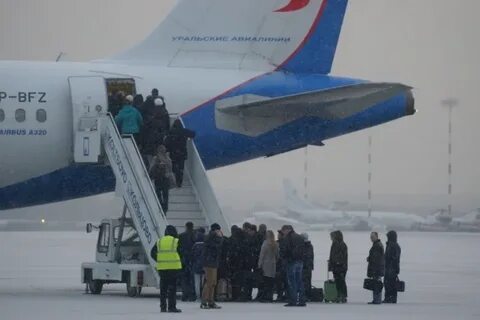 Самолет кольцово сел