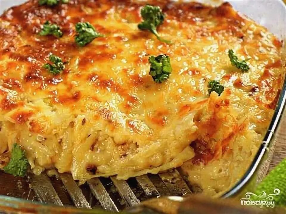 Творожная запеканка с хрустящей начинкой из капусты богата клетчаткой, имеет сба