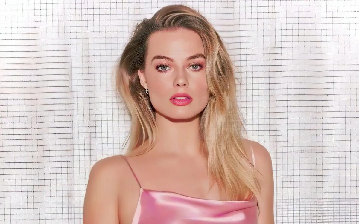 Iphone X Margot Robbie Wallpaper - Margot Robbie Wolf Of Wall Street Hairstyles 