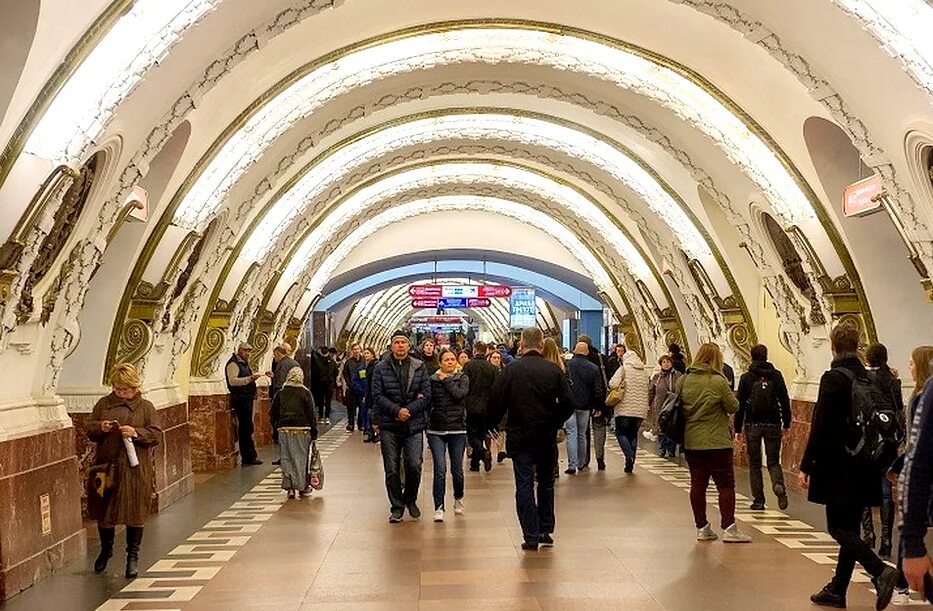 "Станция Питерского метро вошла в топ - 12 лучших в мире ": почему петербуржцам 