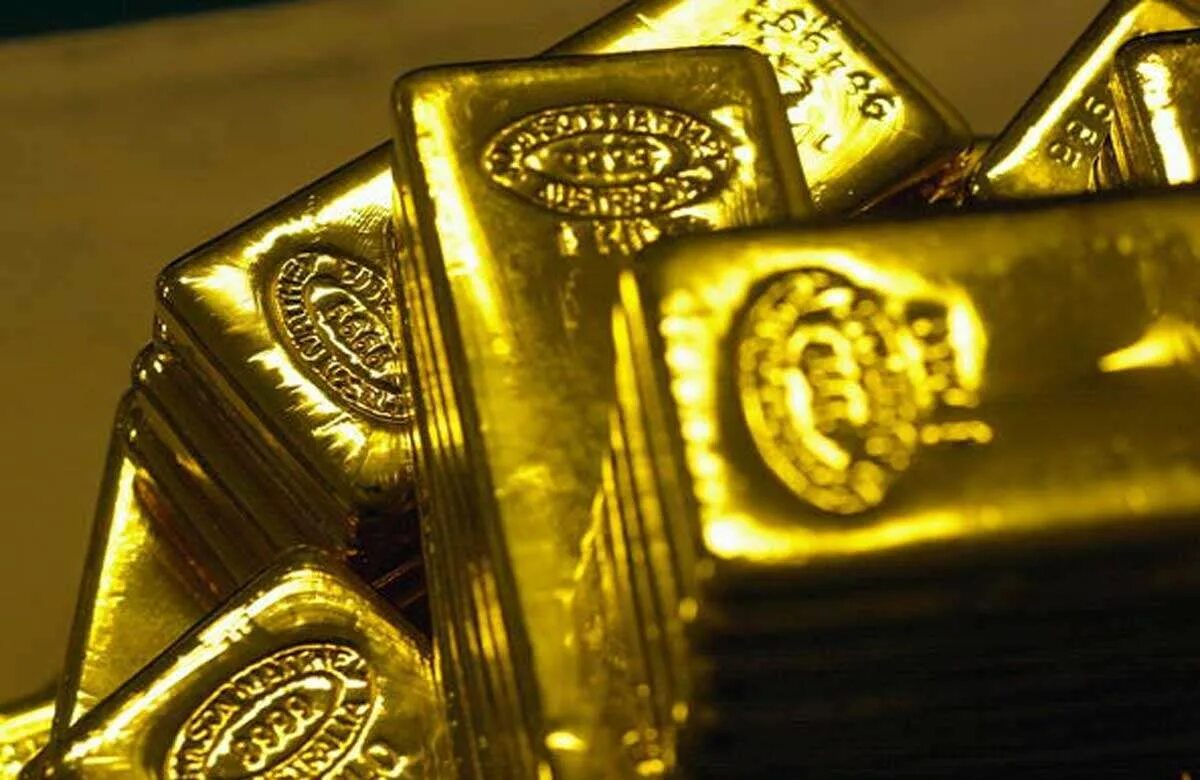 Золотая проба 999. Gold 999 слитки. Золото высшей пробы 999. Золото 9999 пробы. Проба золота в слитках.