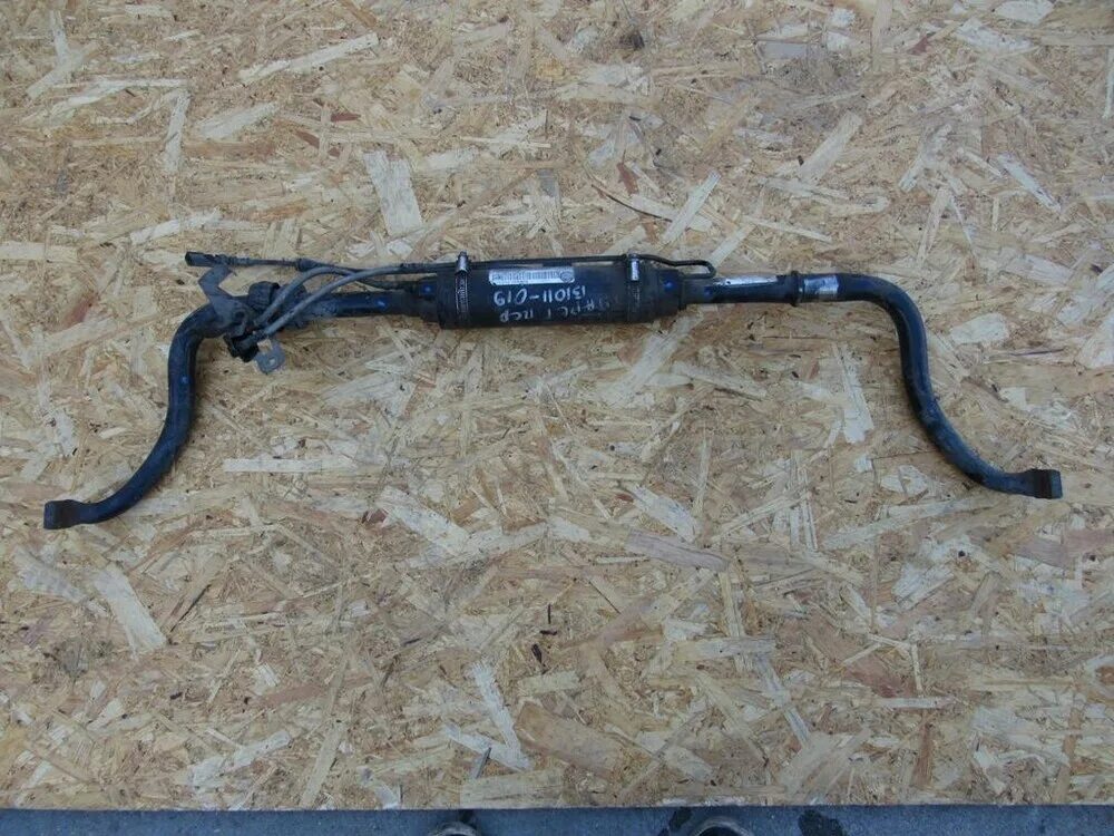 7l0511025. Стабилизатор передний туарег 2008. Стабилизатор туарега. Стабилизатор передний туарег 2008. Touareg nf передний стабилизатор.