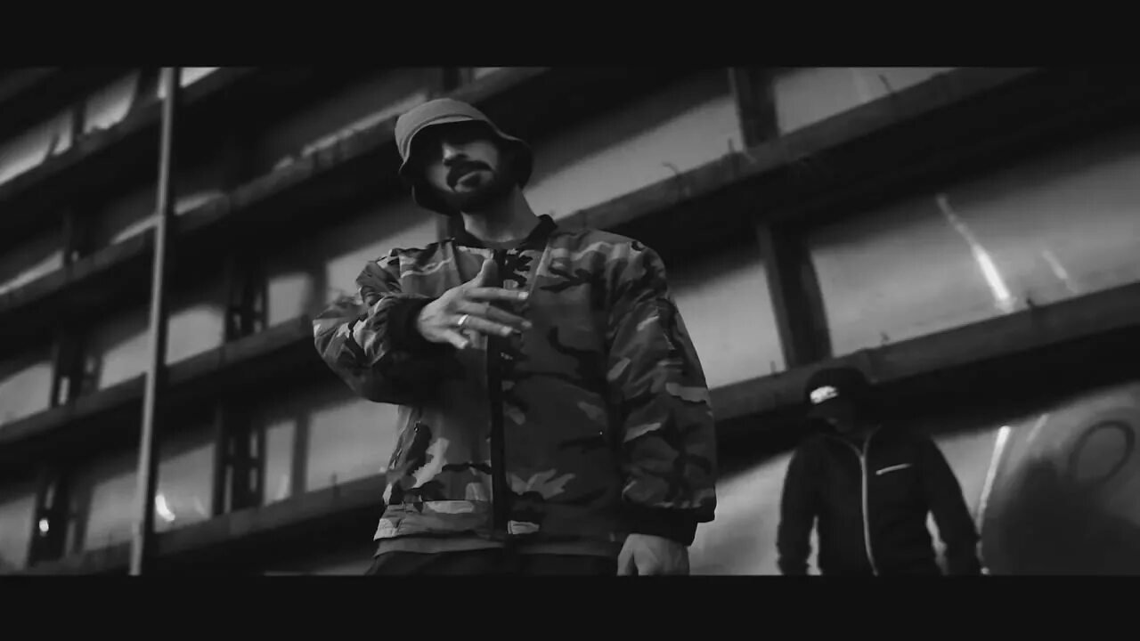 Мияги. Miyagi эндшпиль eminem двигайся x without me. Miyagi эндшпиль eminem двигайся x without me. Черные обои мияги. Мияги.