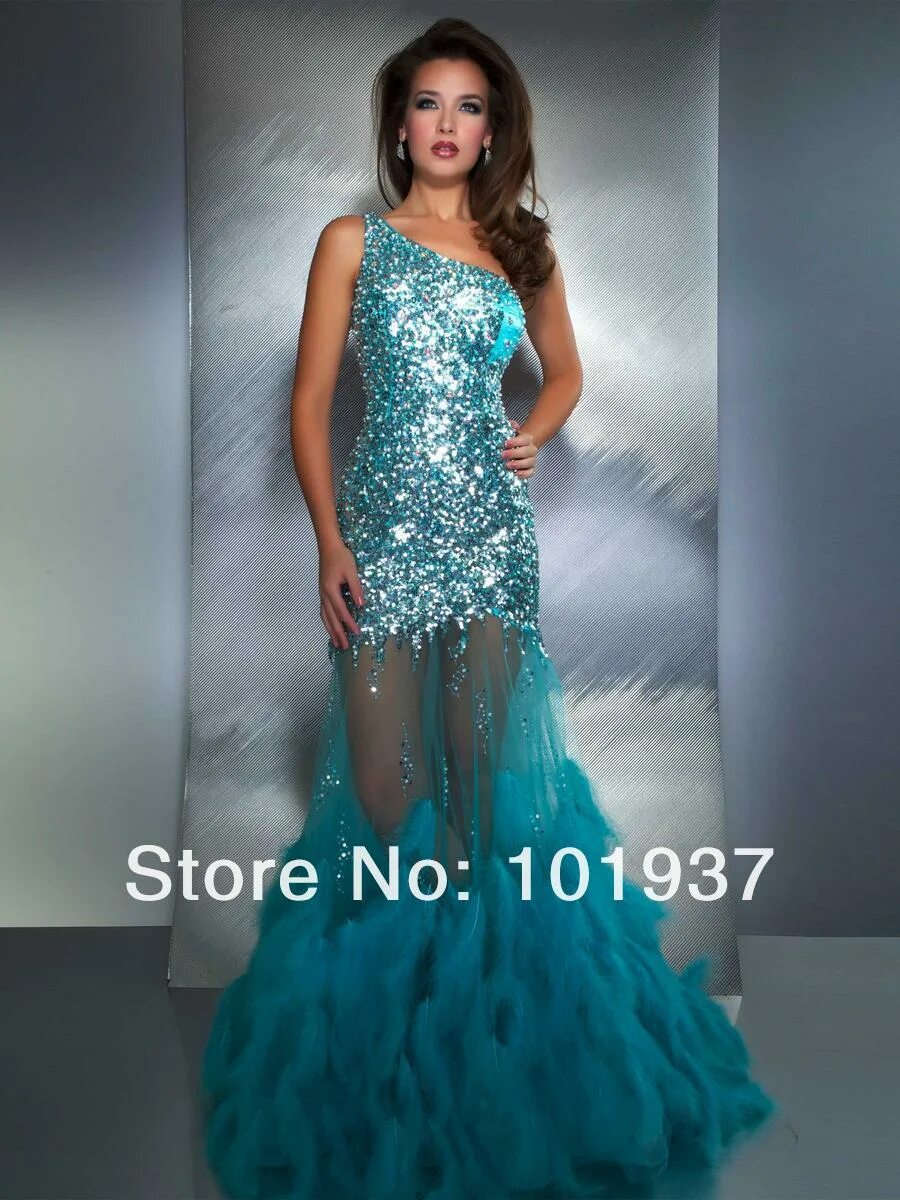 девушка в платье цвета морской волны. бирюзовое свадебное платье. платье цвета моря. платье бонприкс длинное. бирюзовое свадебное платье.