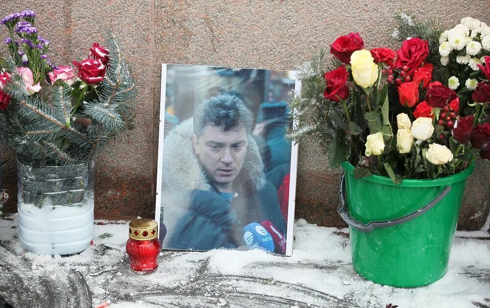 Политик убитый. Политик убитый. Политик убитый. Политик убитый. Политик убитый.