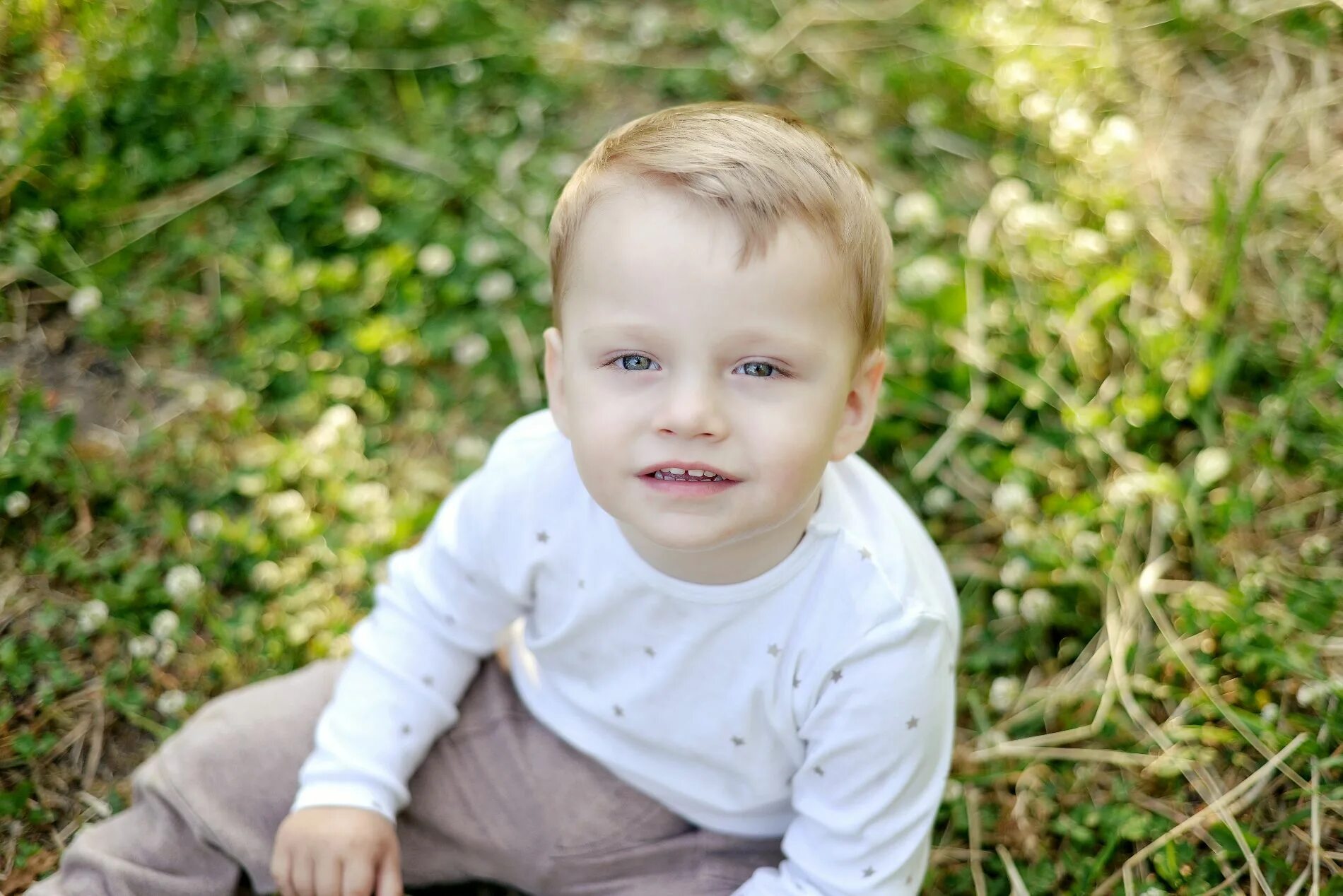 ребенок плохо спит в квартире. младенческий возраст. ясненько ясненько. старше на полтора года. малыш полтора года.