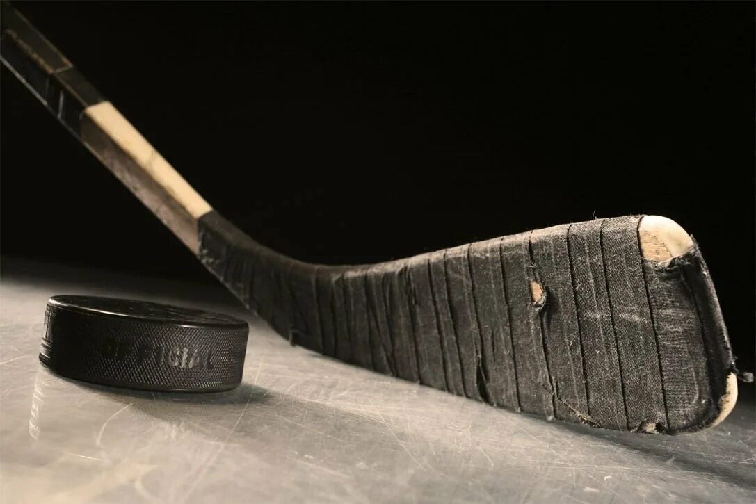 Красивые клюшки. Клюшка warrior alpha dx5. Клюшка хоккейная tisa. Bauer nexus 1n. Bauer supreme 1s клюшка.