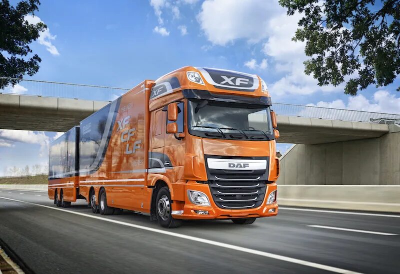 Почему daf. Фура daf xf. daf xf euro 6 510. daf euro 6. грузовик daf xf euro 6.