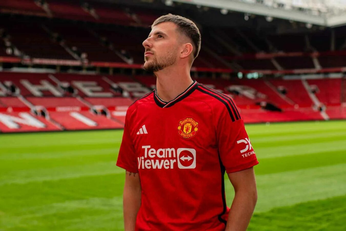 Манчестер юнайтед 1 мая. Нани манчестер юнайтед 2008. Manchester united transfer news. Шестерка манчистеро найт. Jadon sancho transfer in manchester united.