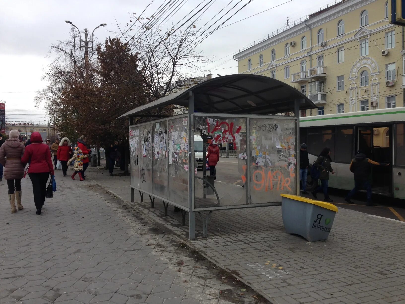 Ост киров. Остановка Кирова Воронеж. Остановка ДК Кирова Воронеж. Остановка рабочий проспект Воронеж. Остановка Пролетарская Киров.