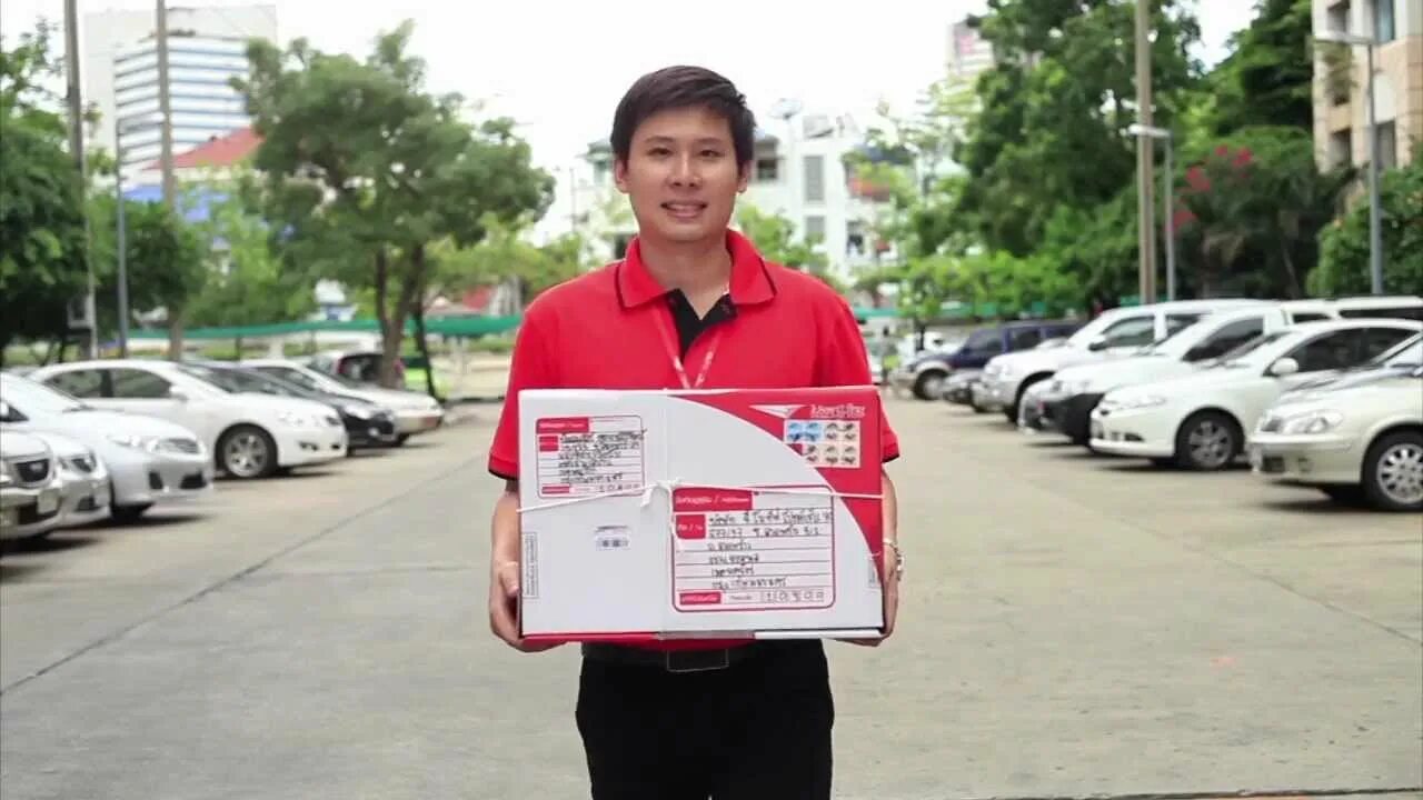 Почта тайцы. Thailand Post. Почта Тайланда коробки. Почта Тайланда коровки.