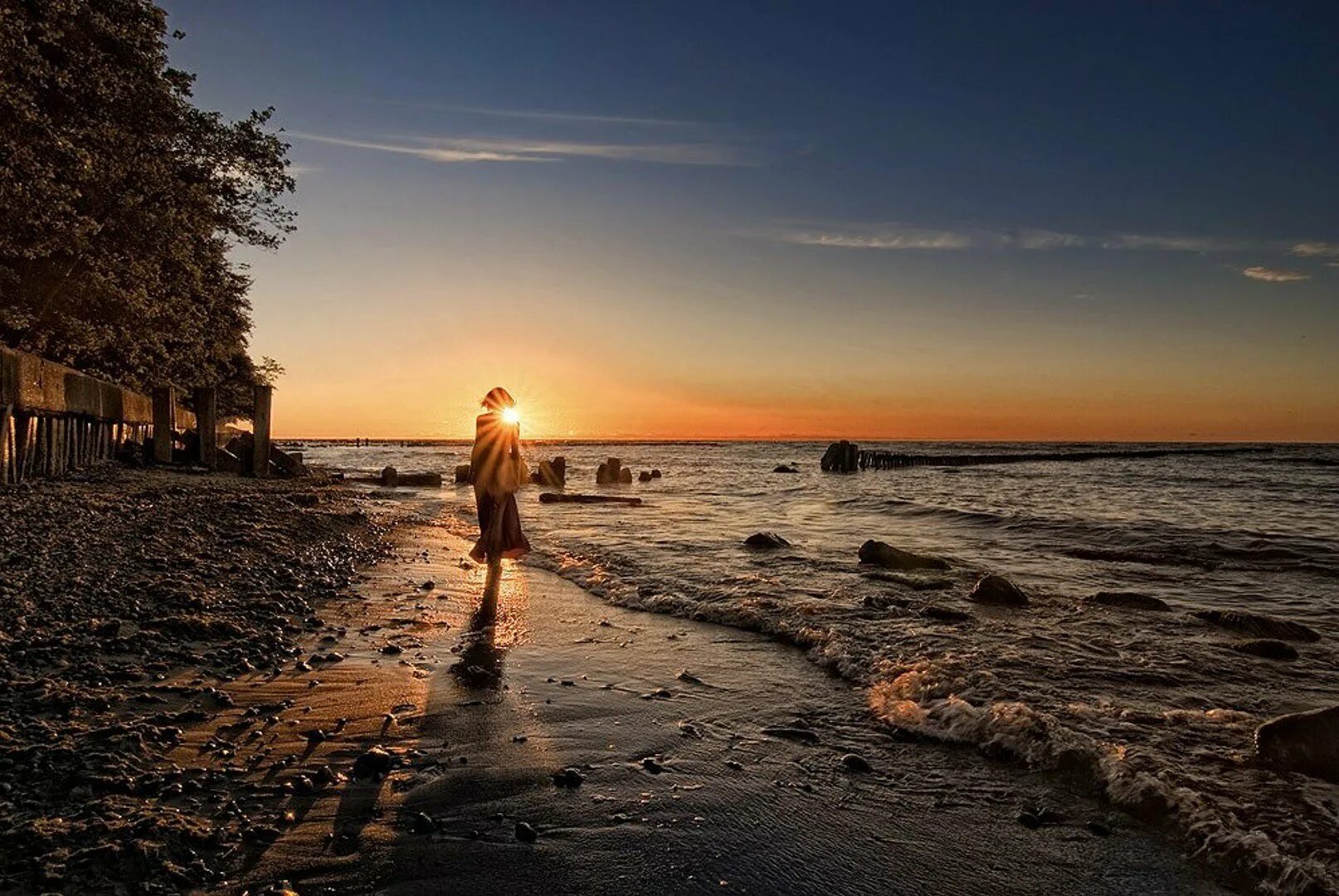 Фотосессия на море. Девушка-море. Хоть на берегу моря. Красивые девушки на море. Человек около моря.