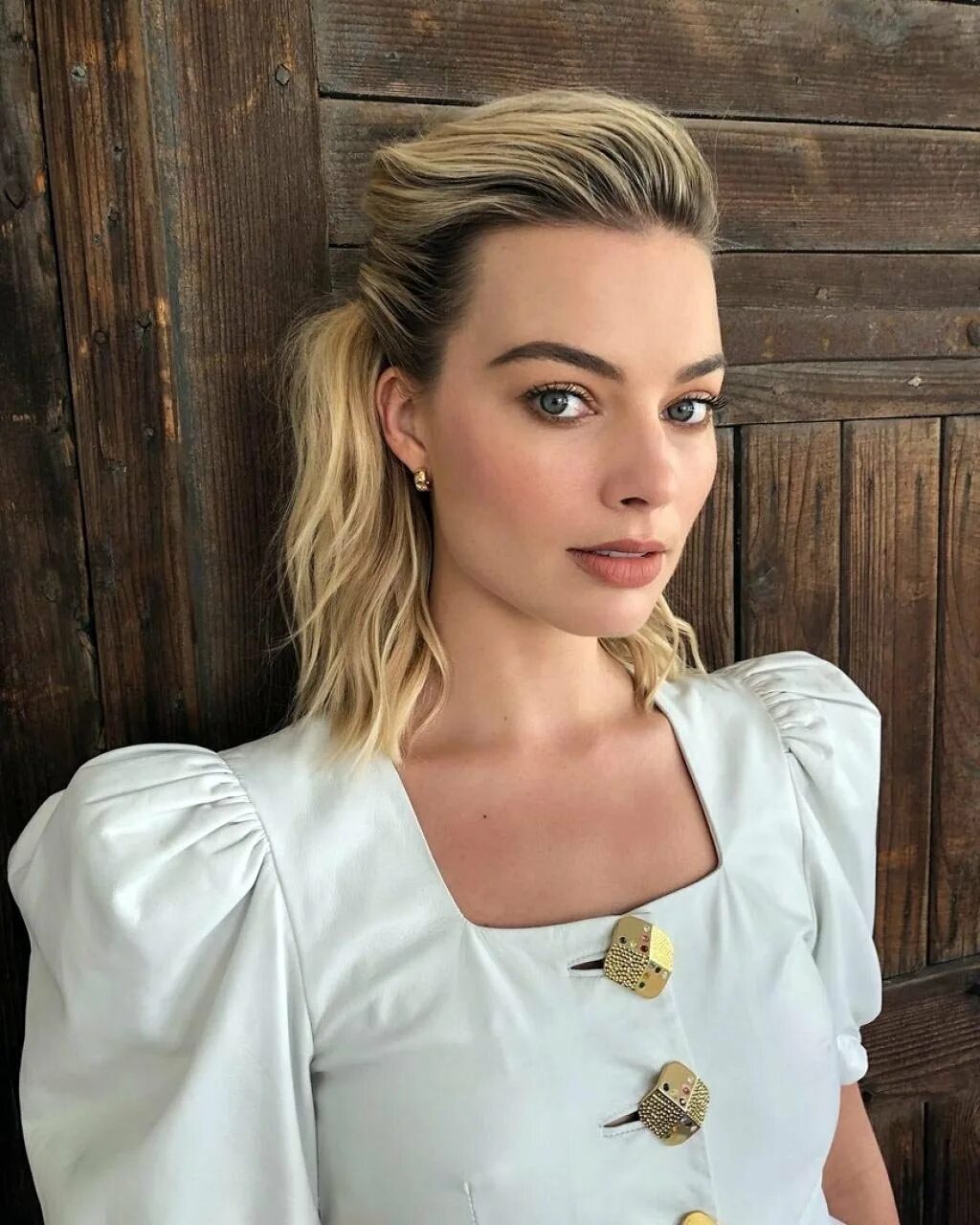 Марго робби. Марго Робби Margot Robbie. Марго Робби 2022. Эмма Маккей и Марго Робби.