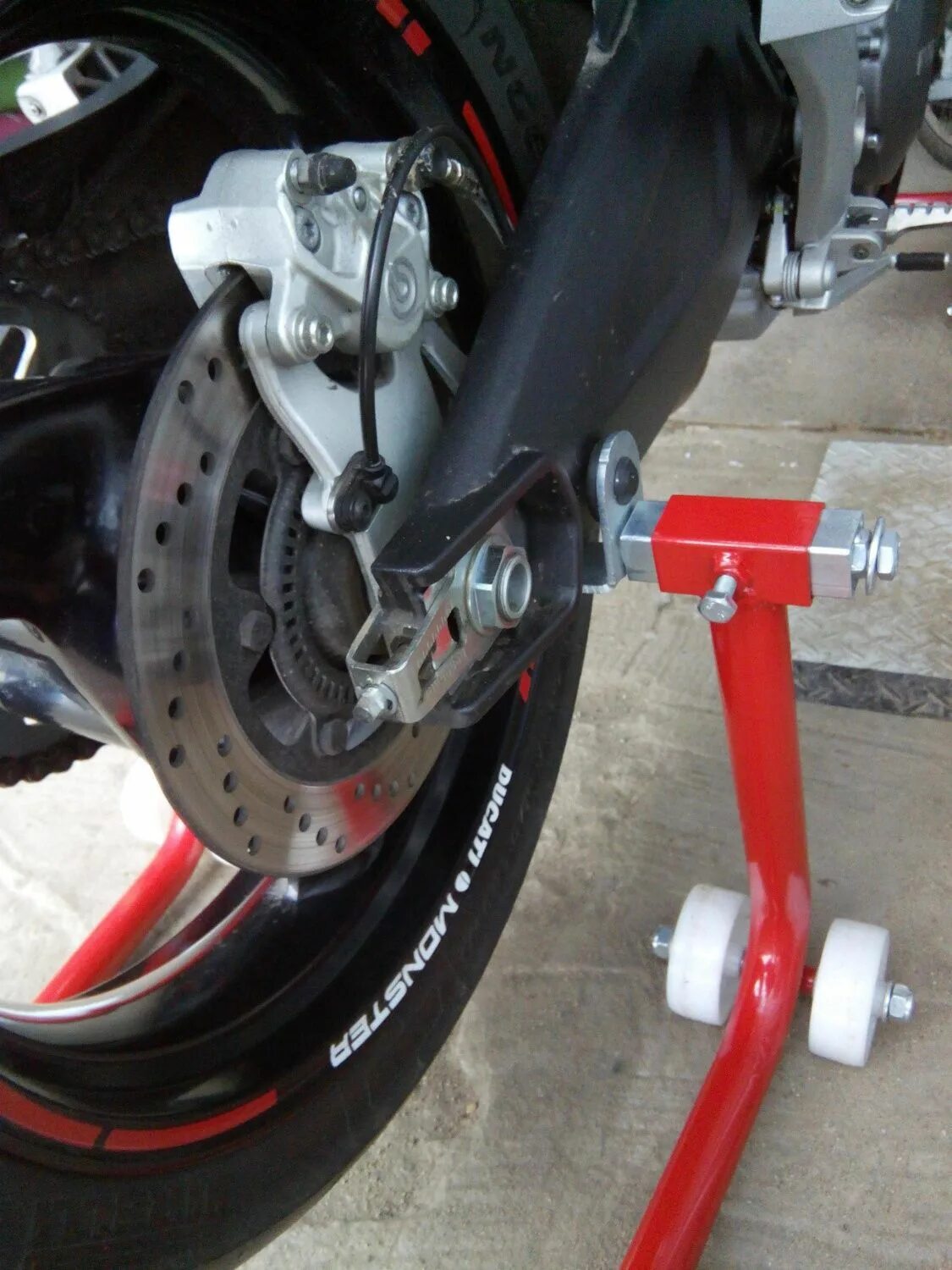 Storm задний. Подкат под задний маятник. подкат для мотоцикла задний. moto professional подкат. подкат для переднего колеса мотоцикла.