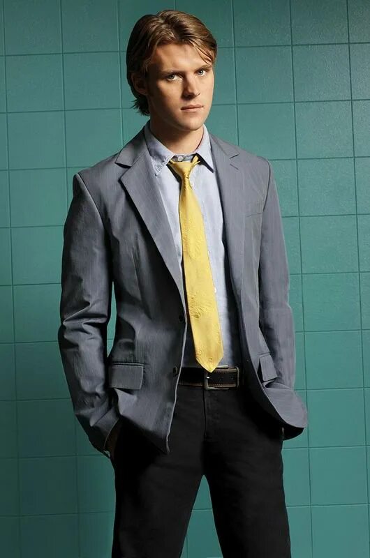 Spencer treat clark. Спенсер трит кларк. Спенсер трит кларк. Спенсер врумэн каспер. Спенсер трит кларк.