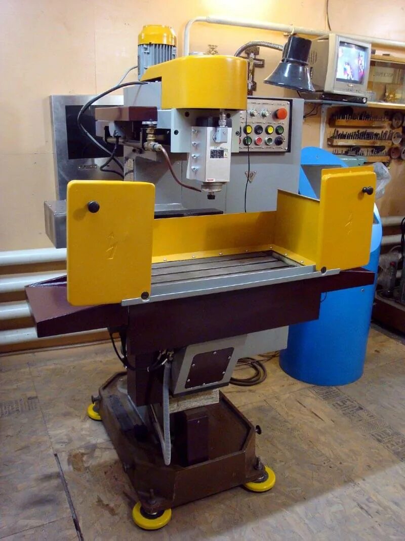 модернизация фрезерного станка. станок кфпэ-250. кфпэ-250н2. лф 250 фрезерный станок. фрезерный станок по металлу 66bm60.