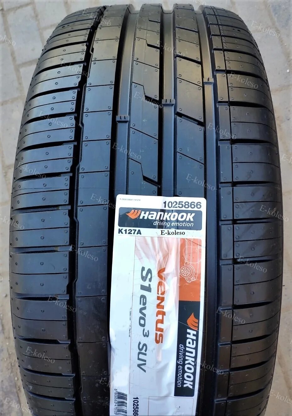 Шины hankook k127a отзывы. Hankook Ventus s1 EVO 3 k127. Ventus s1 EVO 3 SUV k127a. Шины Hankook Ventus s1 evo3. Hankook Ventus s1 EVO 3 k127a 235/55r20 SUV 105 W.