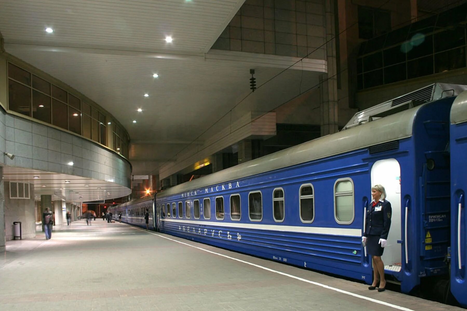 Вагон поезда москва минск. Поезд Беларусь Москва Минск. Поезд БЧ Москва Минск. Беларусь железная дорога БЧ. Поезд 001б Москва Минск.