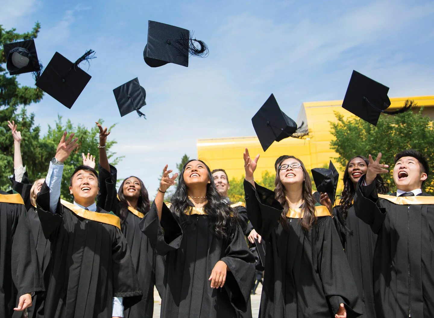 Undergraduate student. Университет Оксфорда награды. The Graduate. Convocation. Scholarships in Canada for International student 2023.