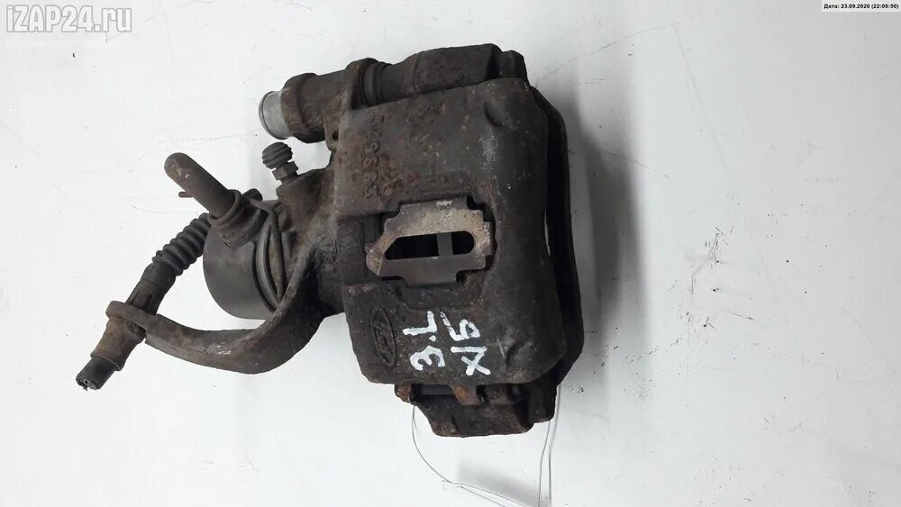 Задний суппорт мондео 2. Суппорт задний правый ford mondeo 5 2 208756. Суппорт мондео 2 задний. Форд мондео 5 суппорт задний левый правый. Задний суппорт мондео 2.