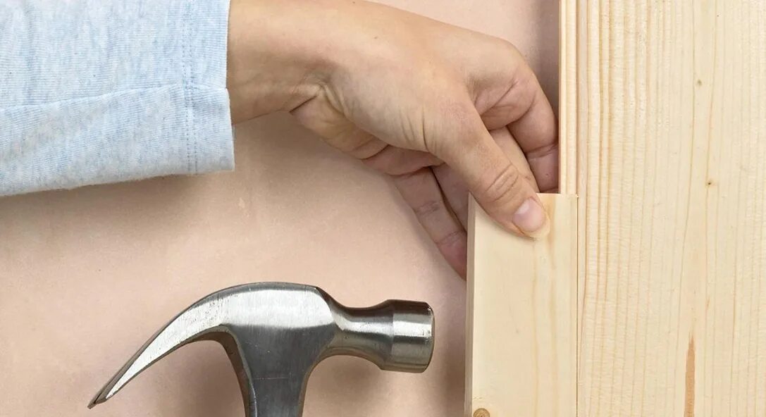 Клей для пвх раструбных труб. Штанга из пластиковых бутылок. Оптимизация затрат. Плотно вставить. Монтаж отверстий для дверных ручек.