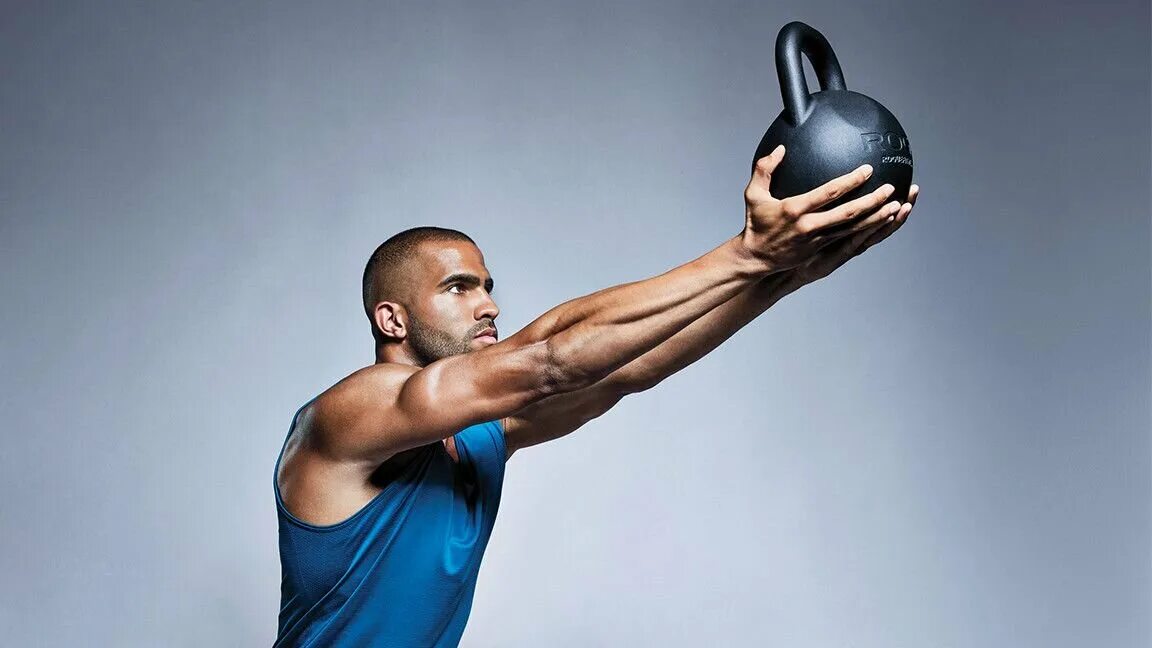 Гирей нет оплата. Спортсмен с гирями. workout гиря. атлет с гирей. рука с гирей.