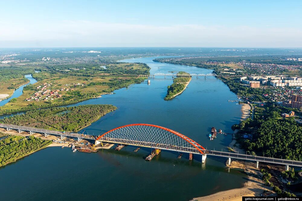Какие города на берегу обь. Обь Новосибирск. Новосибирский река Обь. Новосибирск мост река. Бугринский мост Новосибирск.