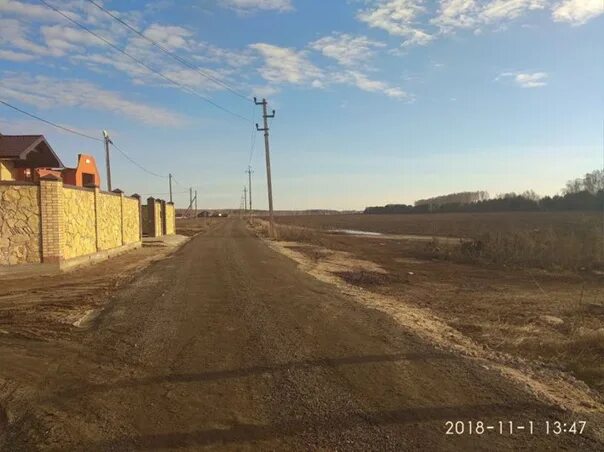 Погода зимняя горка лаишевский на неделю. Зимняя горка лаишевский. Погода зимняя горка лаишевский на неделю. Дома деревня астраханка лаишевский. Двор завален снегом.