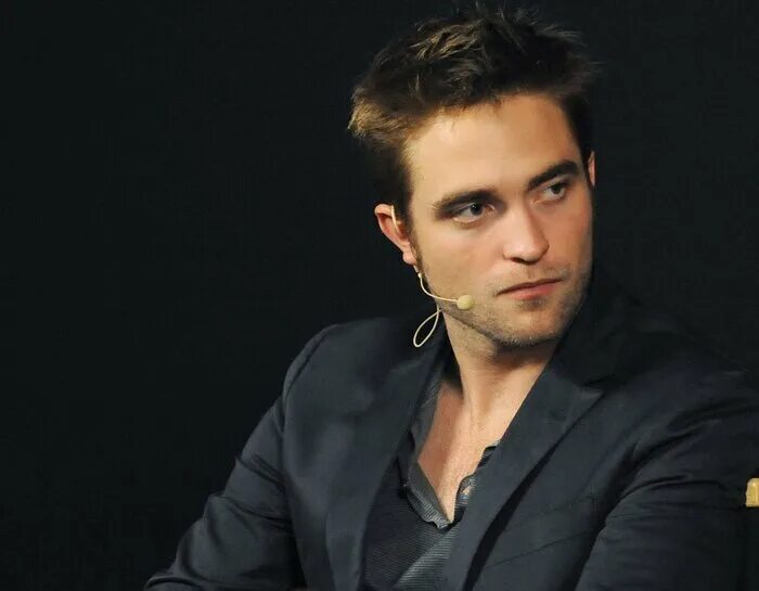 Беденикт камбеберечттч. Келлан кристофер латс. Ли пейс. После 3 как зовут актера. Бенедикт камбербэтч фото.