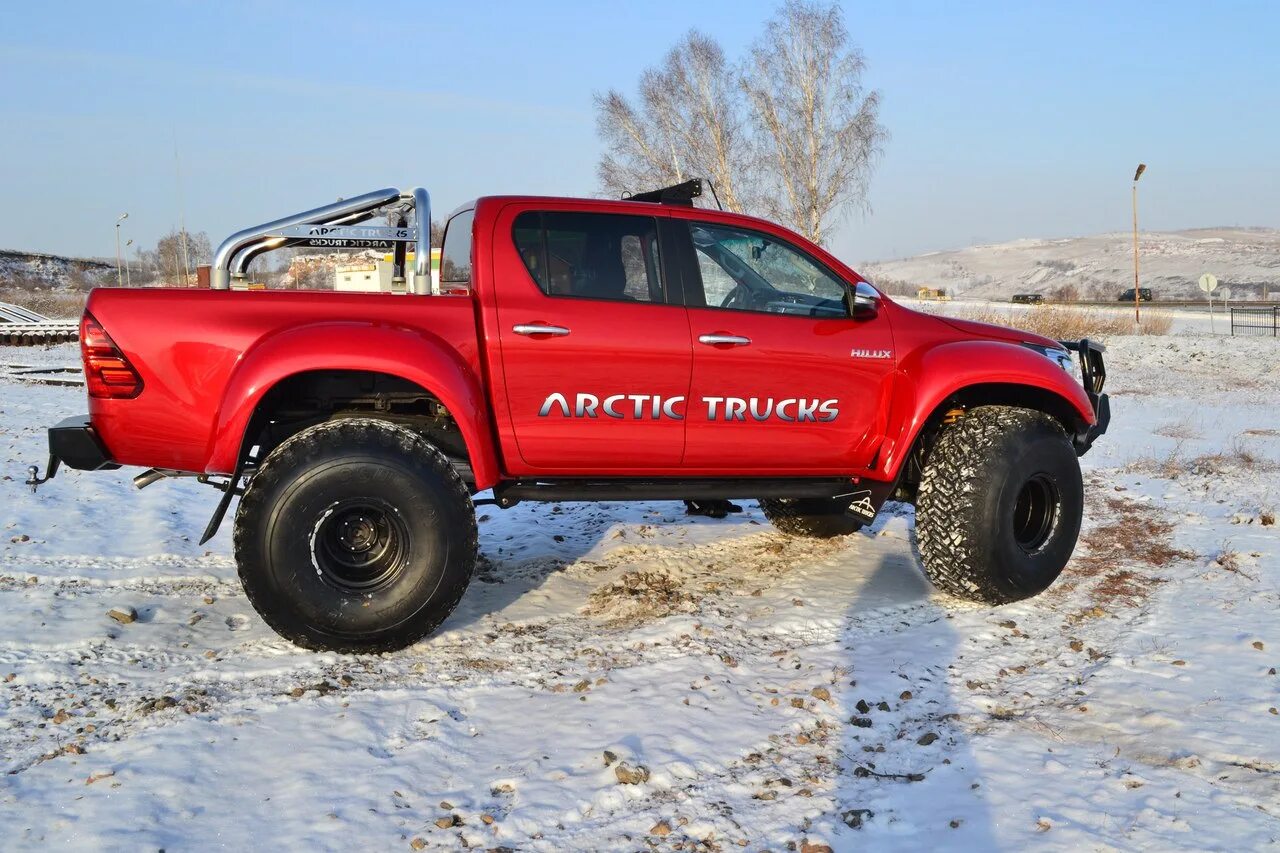 Toyota lc 200 arctic trucks 35 38. Арктик тракс отзывы. Toyota tacoma arctic trucks. Land cruiser 200 arctic trucks. Тойота ленд крузер 200 арктик трак.