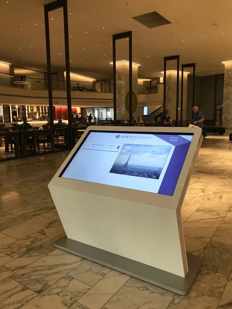 Сенсорный информационный киоск zorgtech "диамант 32n". Сенсорный киоск ts-line бриг 32м. Терминал istok 55p. Электронный киоск. Терминал инфокиоск.