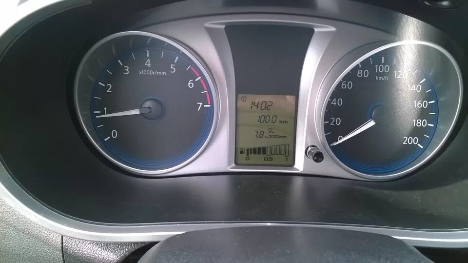 Приборная панель datsun on-do. Одометр датсун он до. Пересвет приборной панели датсун. Рабочая температура датсун. Одометр датсун он до.