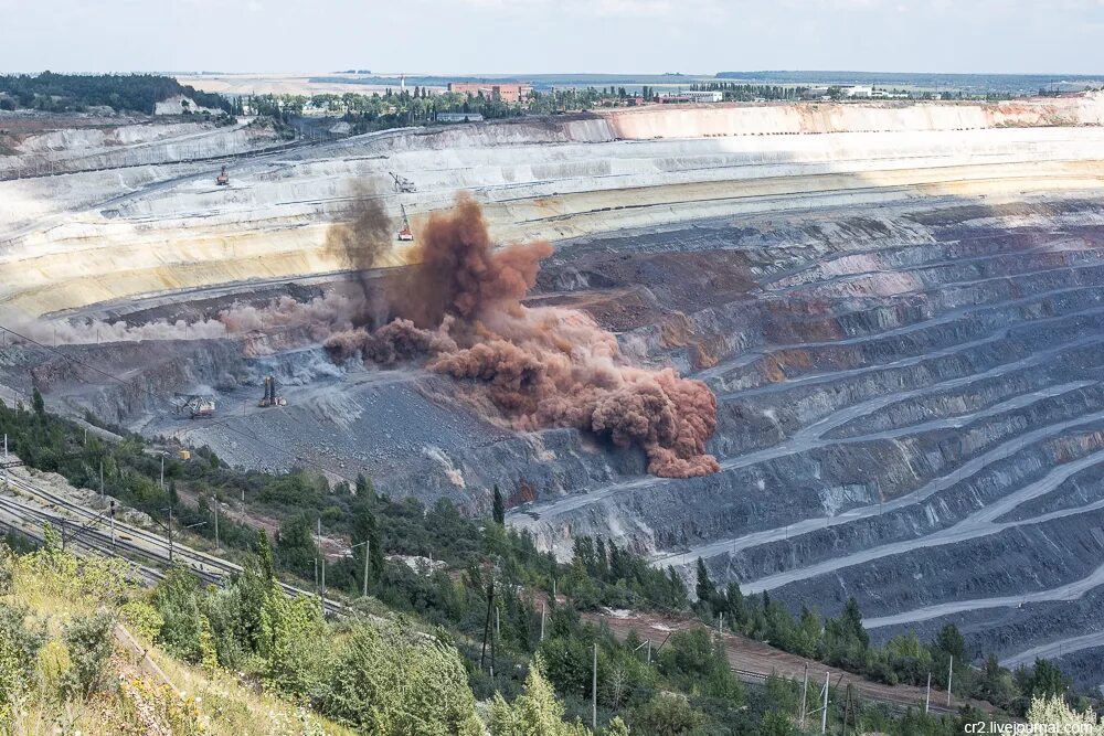 Старый Оскол Горно-обогатительный комбинат. Черногорский Горно-обогатительный комбинат (ГОК). Стойленский ГОК карьер. ГОК старый Оскол. Угли качканар