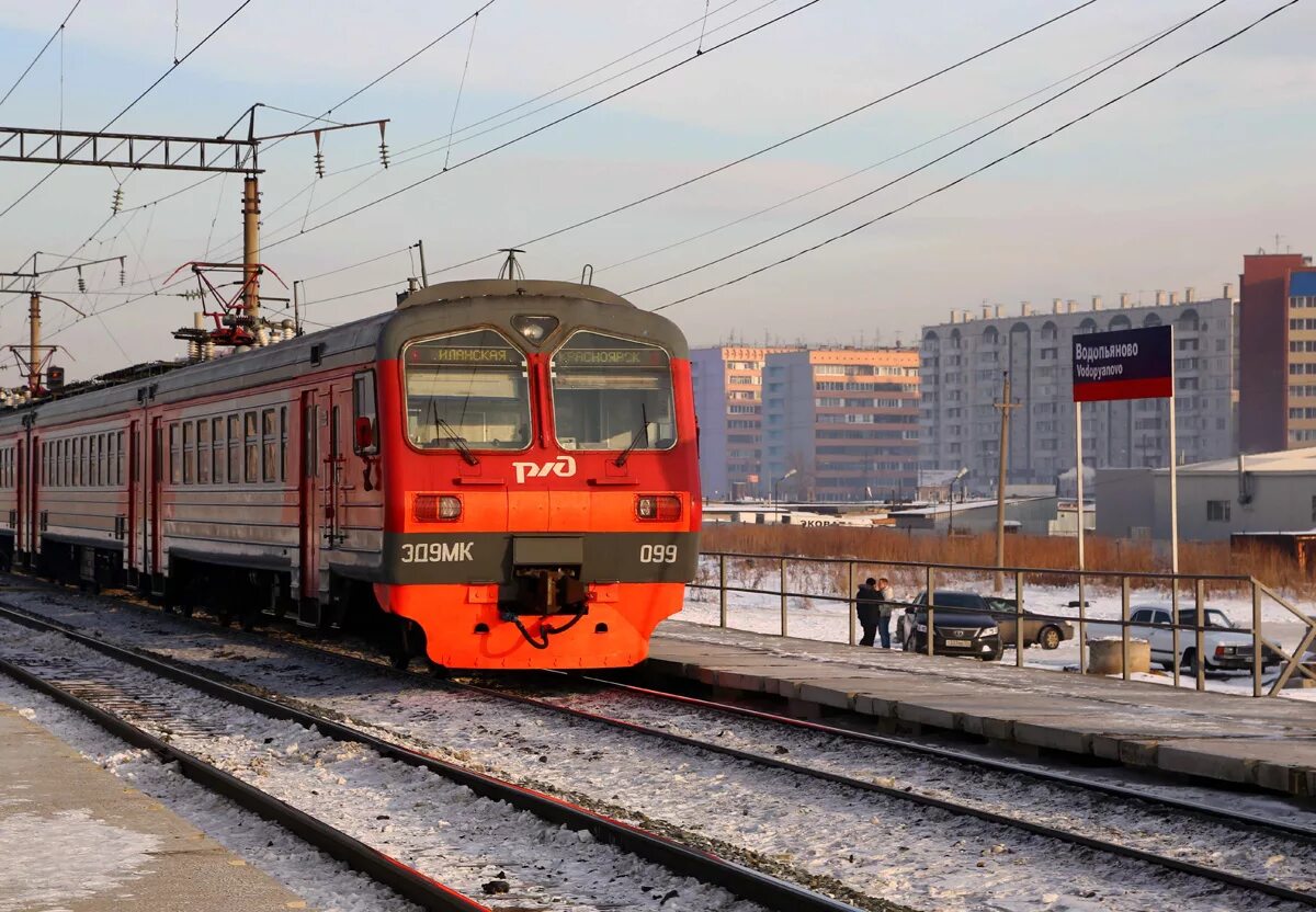 Во сколько электричка красноярск. Станция Красноярск Северный. Станция Водопьянова в Красноярске. Красноярск Северный ЖД станция. Пригородные поезда Красноярск.