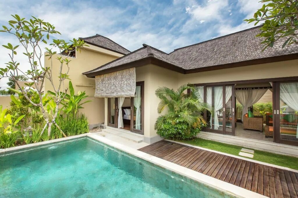 Бали недвижимость купить цена. Недвижимость на Бали. Бали недвижимость у океана. Комплекс жилья Бали. Фото красивой недвижимости на Бали.
