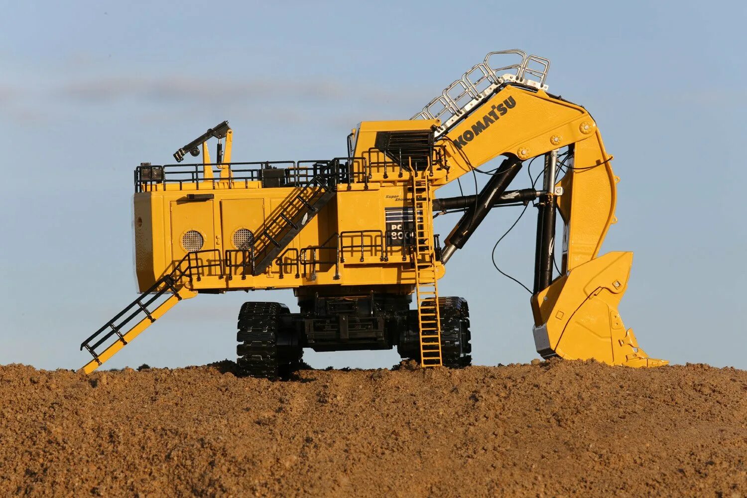 Экскаватор 3000. Коматсу 8000 экскаватор. Komatsu pc8000-6. Экскаватор Коматсу PC 3000. Экскаватор Komatsu pc8000.