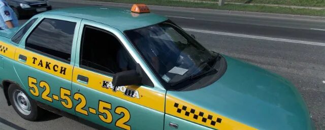 Автомобиль «такси». Машина "такси". Таха машина. Такса в машине. Республик такси.
