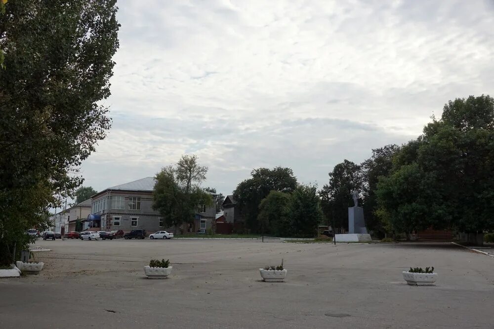 Погода спасск рязанский на 3 дня. Город Спасск Рязанский. Спасск Рязанский площадь города. Спасск-Рязанский Центральная площадь. Спасск-Рязанский достопримечательности.