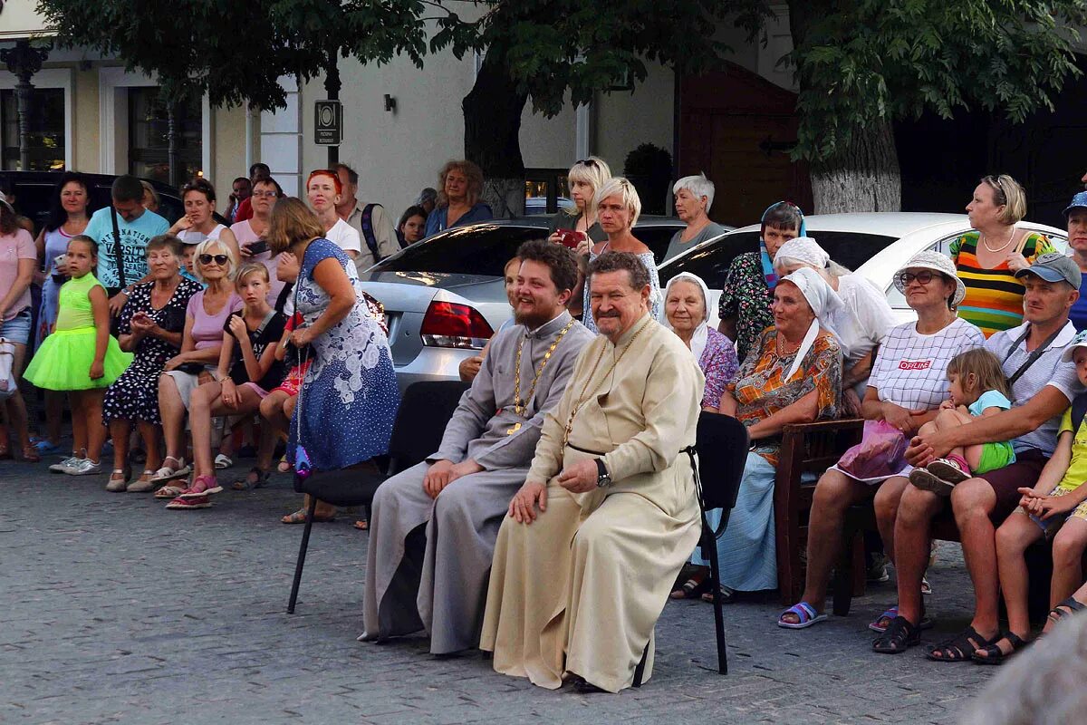 Евпатория сейчас новости. Евпатория сейчас. Детский сад 1 мая евпатория. Евпатория сейчас новости. Последние новости евпатории.