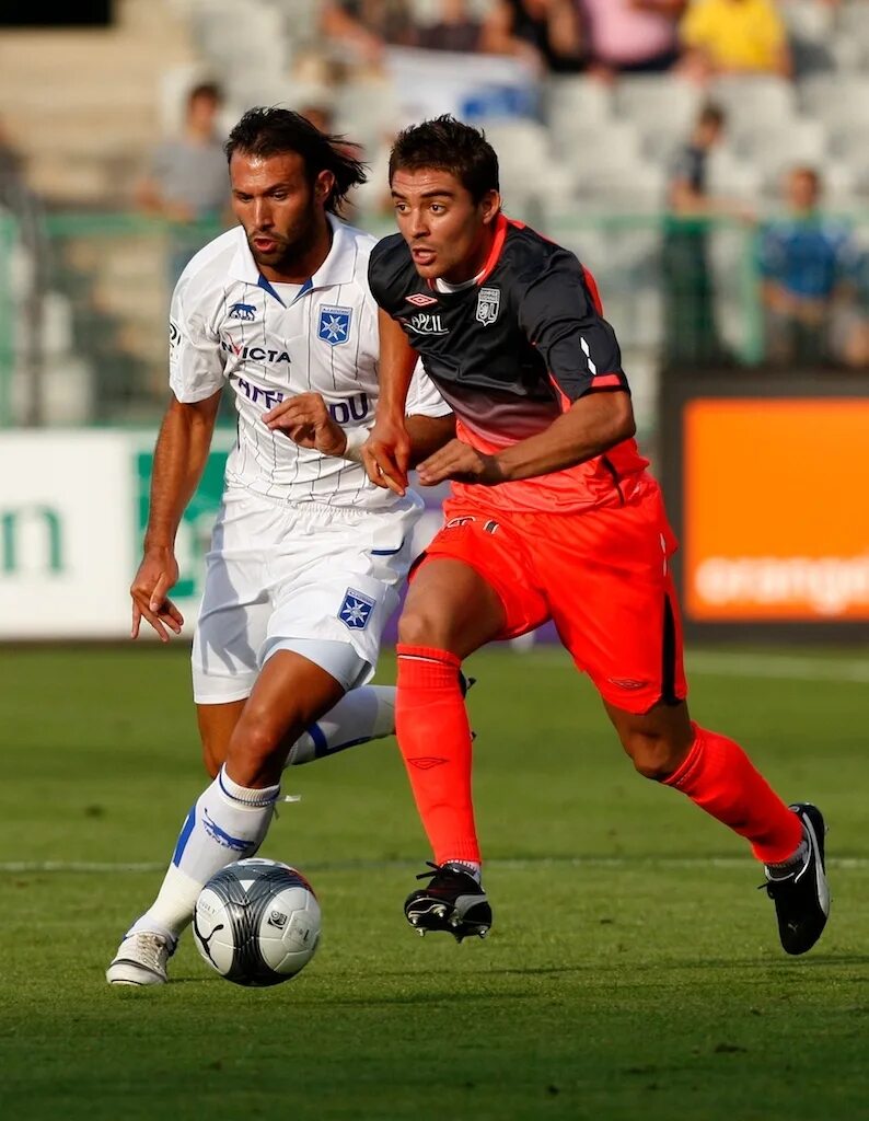 Осер футбольный. Зенит осер. Осер. Цска осер. Auxerre fc.