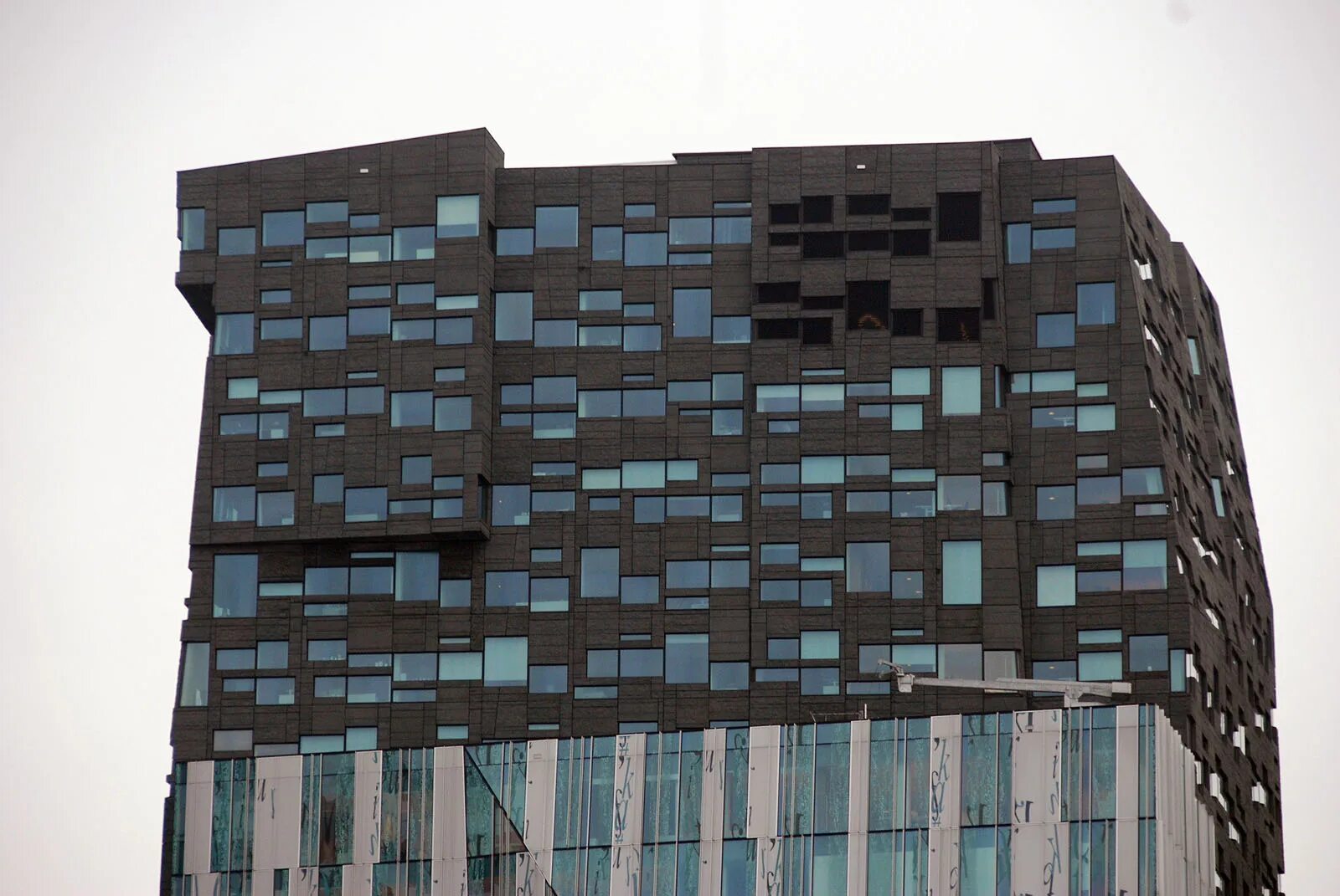 Гарни крепость башня. Эгераат архитектор русский авангард. Rock building. Постройки из валунов. Эрик ван эгераат архитектор проекты.